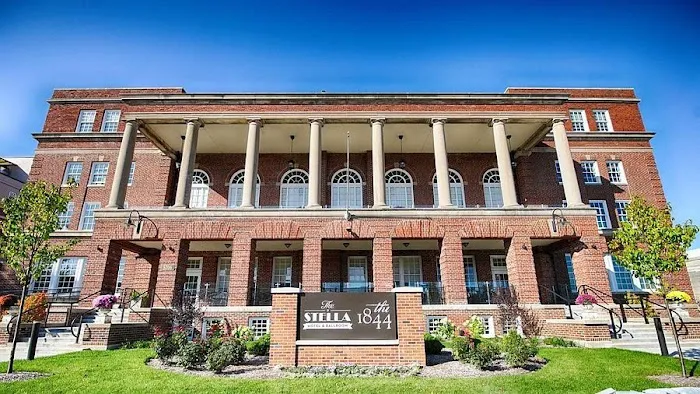 The Stella Hotel & Ballroom 4
