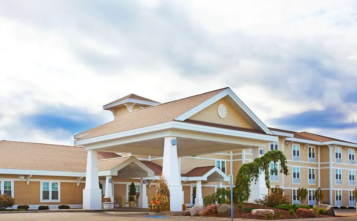 Holiday Inn Express & Suites Iron Mountain by IHG 4