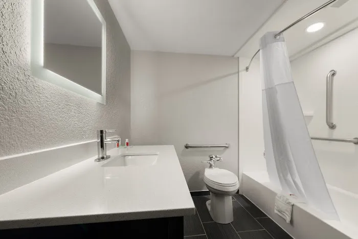 Claridge Inn by Choice Hotels 4