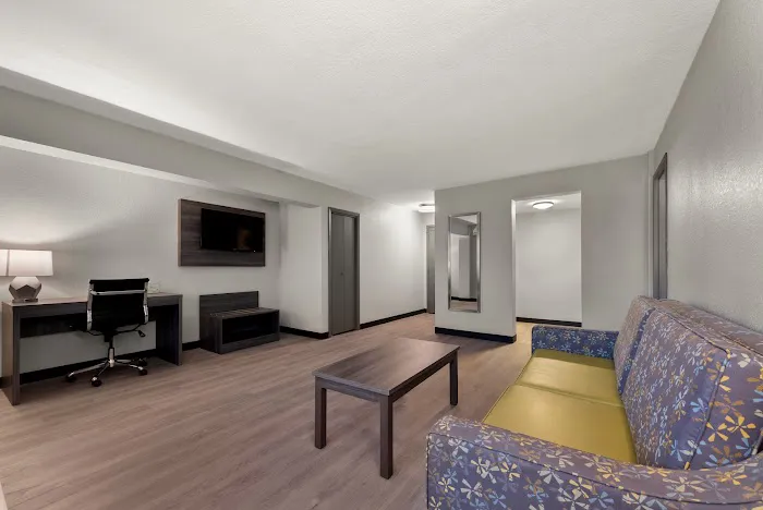 Claridge Inn by Choice Hotels 4