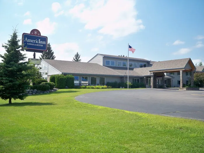 AmericInn by Wyndham Rhinelander 4
