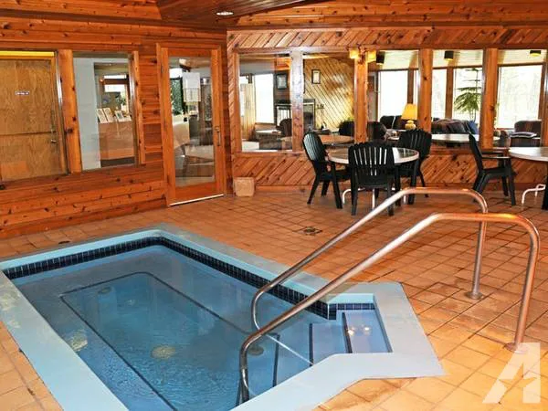 Lake Forest Resort 4