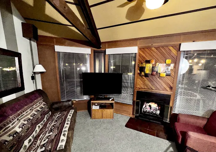 Eagle River Treehouses 4
