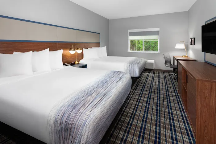 AmericInn by Wyndham Eagle River Downtown 4