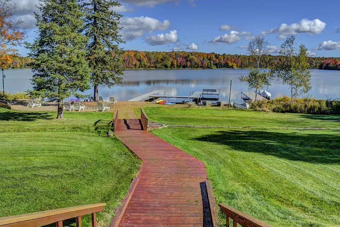 Nicolet Shores Resort 4