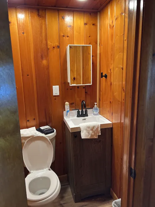 Phelps Hillside Resort 4