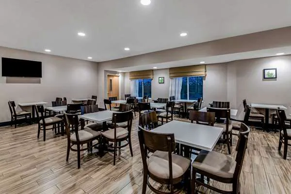 Sleep Inn & Suites Green Bay South 4