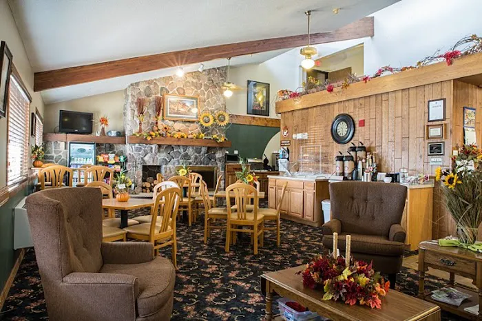 Boarders Inn & Suites by Cobblestone Hotels - Medford 4