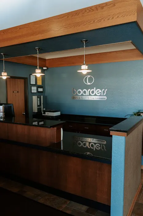 Boarders Inn & Suites by Cobblestone Hotels - Medford 4