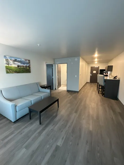 Riverstone Suites by Cobblestone Hotels - Chippewa Falls 4