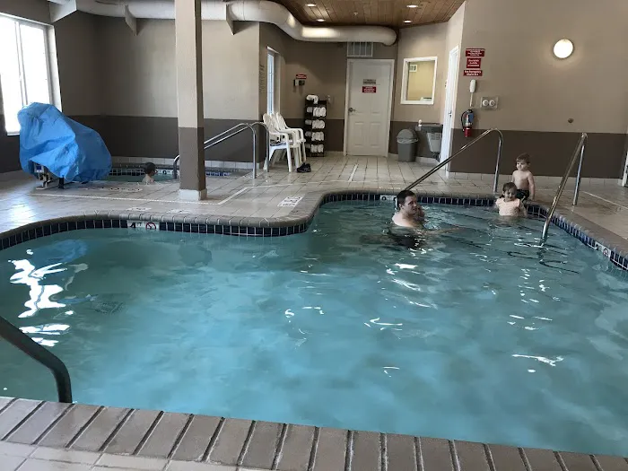 GrandStay Residential Suites Hotel - Eau Claire 4