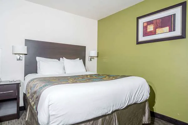 Baymont by Wyndham Eau Claire WI 4