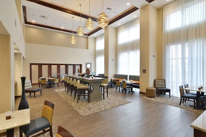 Hampton Inn & Suites Chippewa Falls 4