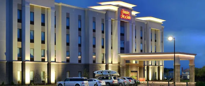 Hampton Inn & Suites Chippewa Falls 4