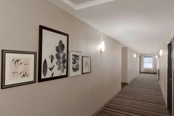 Country Inn & Suites by Radisson, Chippewa Falls, WI 4