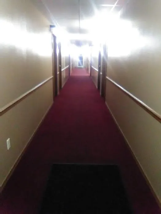 Badger Motel & Suites 4