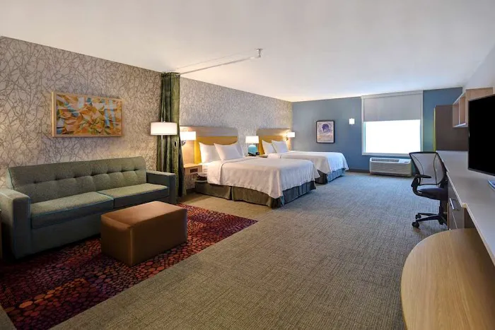 Home2 Suites by Hilton Eau Claire South 4