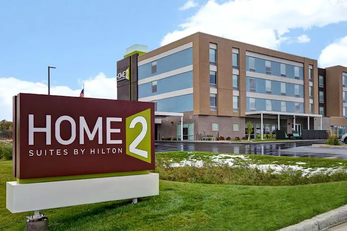 Home2 Suites by Hilton Eau Claire South 4