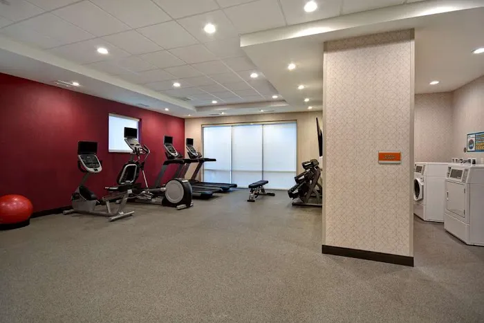 Home2 Suites by Hilton Eau Claire South 4