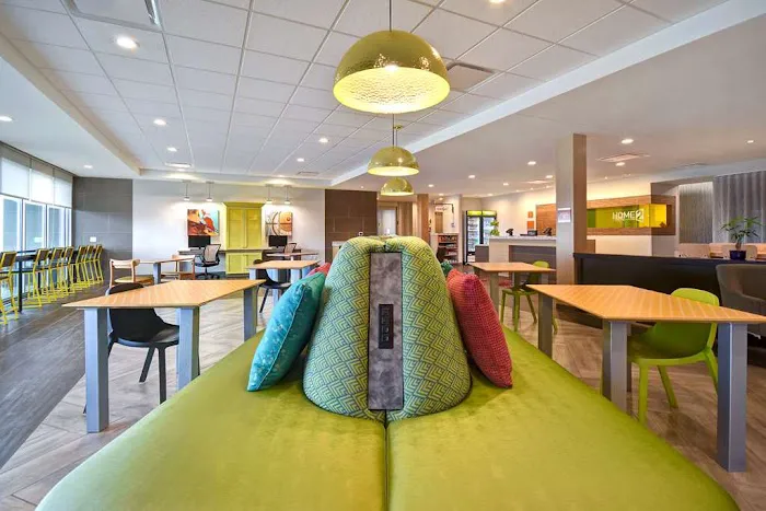 Home2 Suites by Hilton Eau Claire South 4