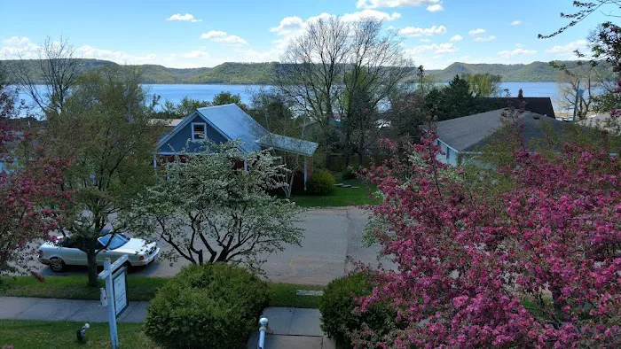 Harbor Hill Inn 4