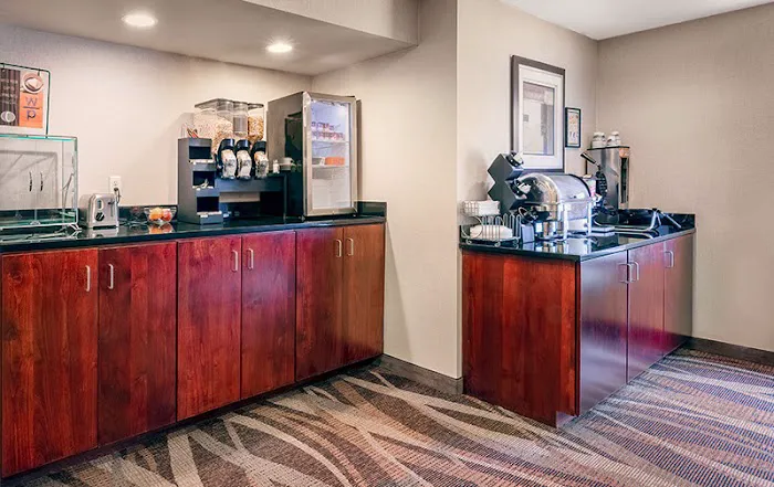 Cobblestone Inn & Suites - Durand 4