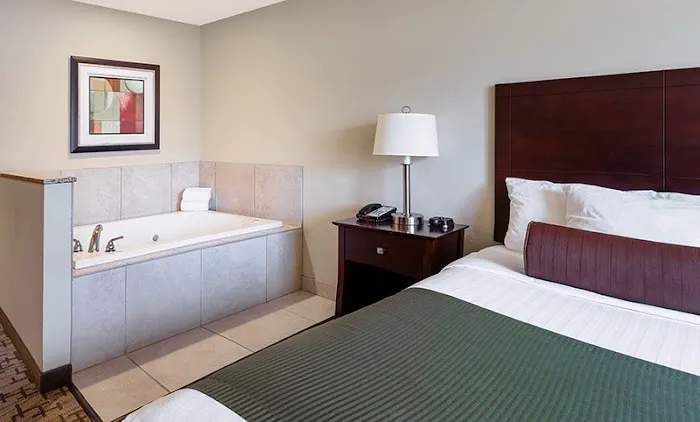 Cobblestone Inn & Suites - Durand 4