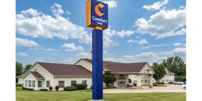 Comfort Inn Dyersville Near Field of Dreams