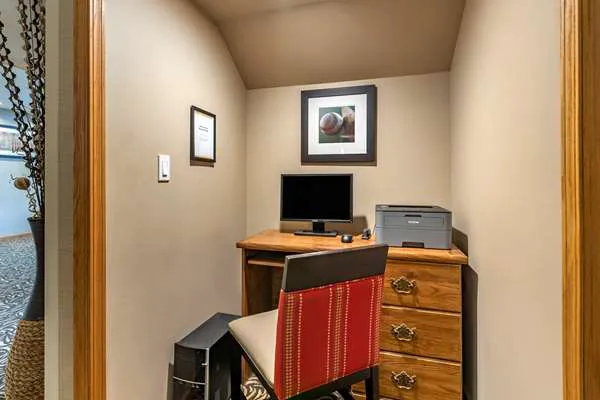 Comfort Inn Dyersville Near Field of Dreams 4