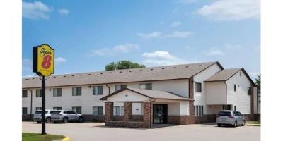 Super 8 by Wyndham Dyersville