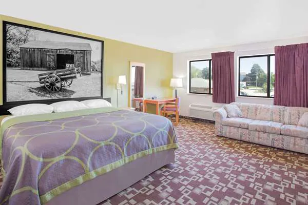 Super 8 by Wyndham Independence 4