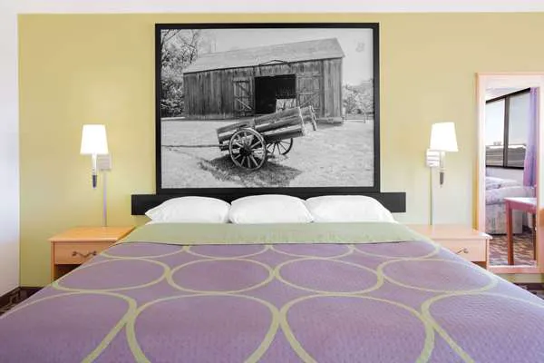 Super 8 by Wyndham Independence 4