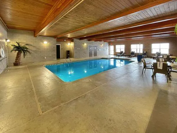 Comfort Inn & Suites Independence 4