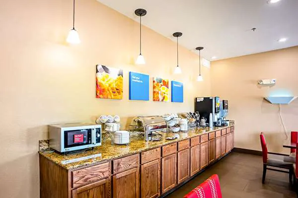 Comfort Inn & Suites Independence 4
