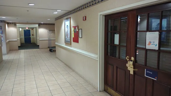 InTown Suites Extended Stay Chicago IL - Elk Grove/O'Hare 4