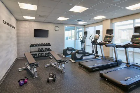 Fairfield Inn & Suites Chicago O'Hare 4