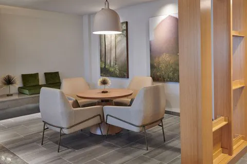 Fairfield Inn & Suites Chicago O'Hare 4