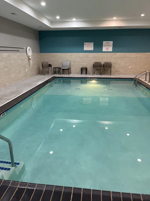 avid hotel Chicago O’hare – Des Plaines, an IHG Hotel 4
