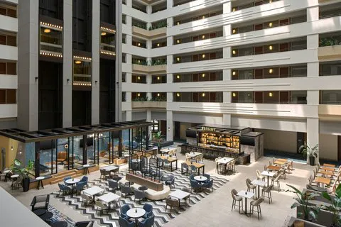Sheraton Suites Chicago O'Hare 4