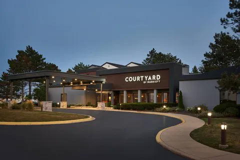 Courtyard Chicago Wood Dale/Itasca 4