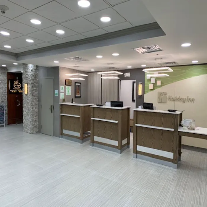 Holiday Inn & Suites Chicago North Shore (Skokie) by IHG 4