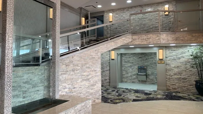 Holiday Inn & Suites Chicago North Shore (Skokie) by IHG 4