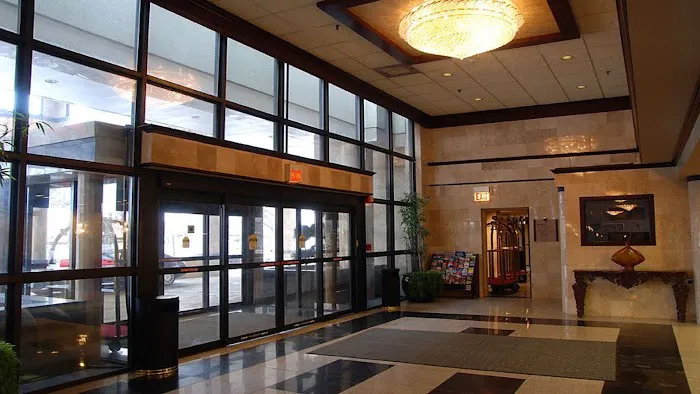 Holiday Inn & Suites Chicago North Shore (Skokie) by IHG 4