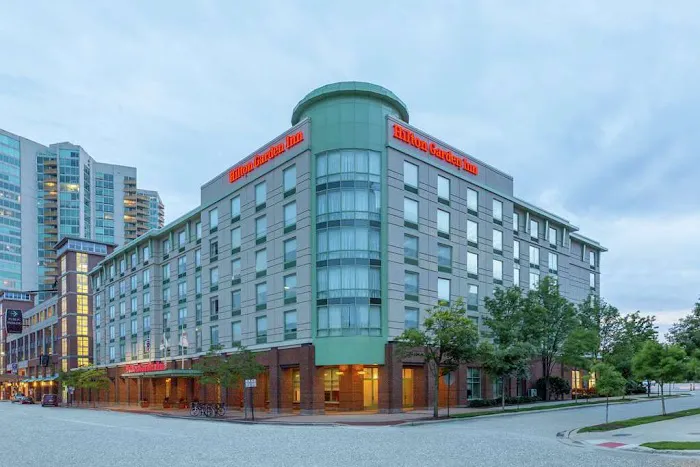 Hilton Garden Inn Chicago North Shore/Evanston 4