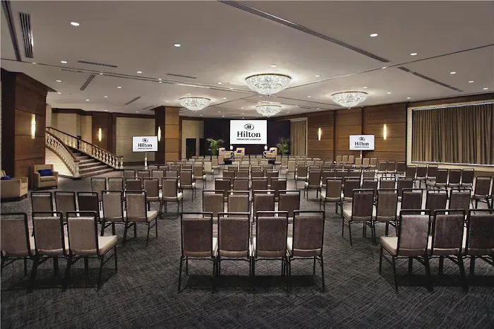 Hilton Orrington/Evanston 4
