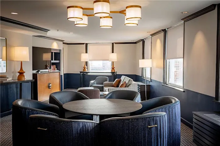 Hilton Orrington/Evanston 4