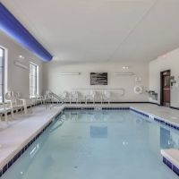 Cobblestone Hotel & Suites - Rhinelander ico