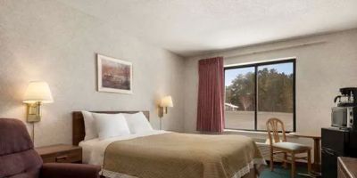 Days Inn by Wyndham Eagle River