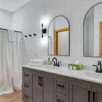 Rogers' Retreat Eagle River Vacation Home ico