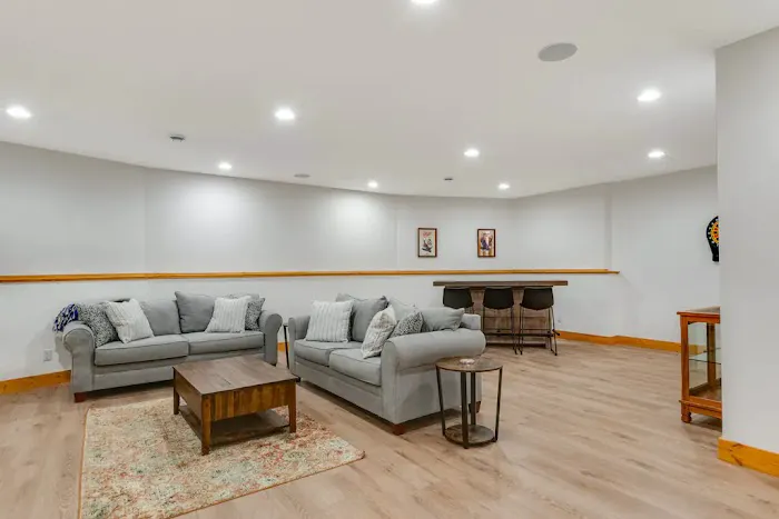 Rogers' Retreat Eagle River Vacation Home 4